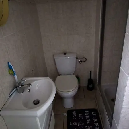 Homestay Lesportier Be Room Rental Bis